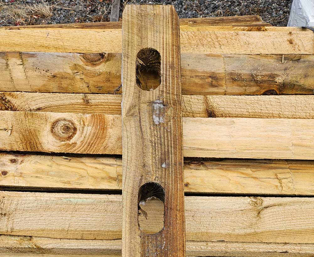 Split Rail 3 Hole Line Post